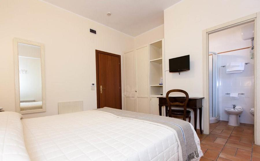 Hotel Giardino Suites&Spa Numana Buitenkant foto