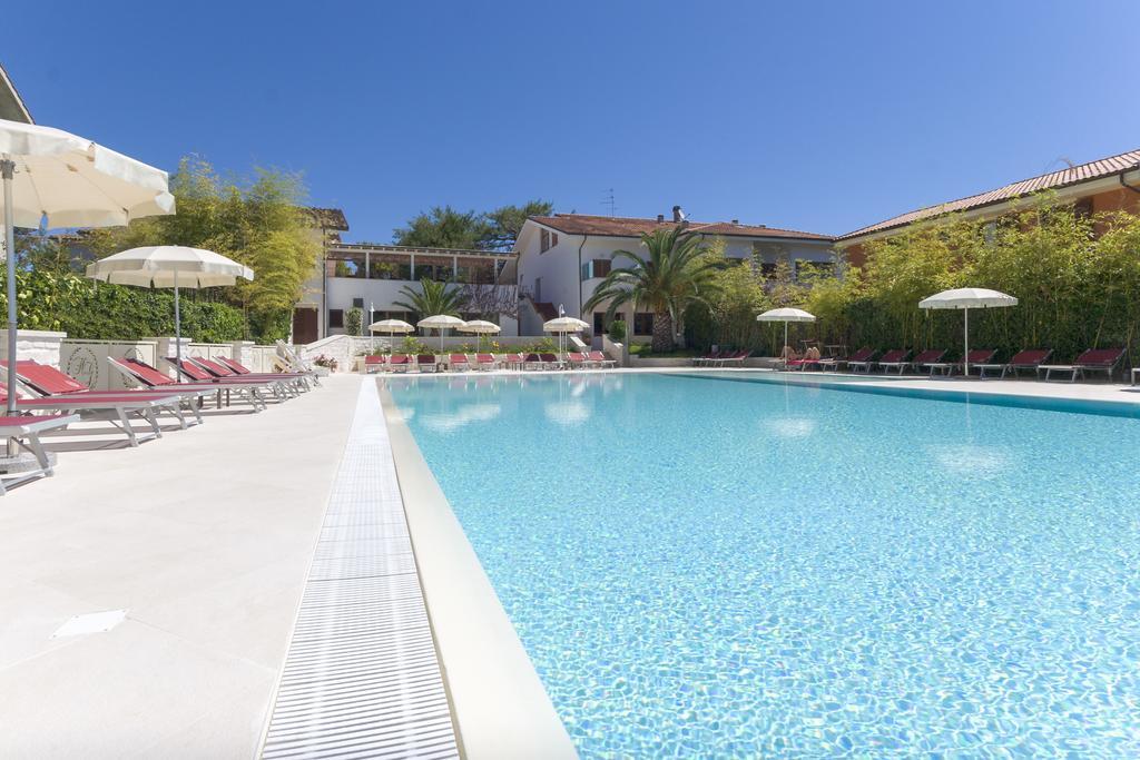 Hotel Giardino Suites&Spa Numana Buitenkant foto