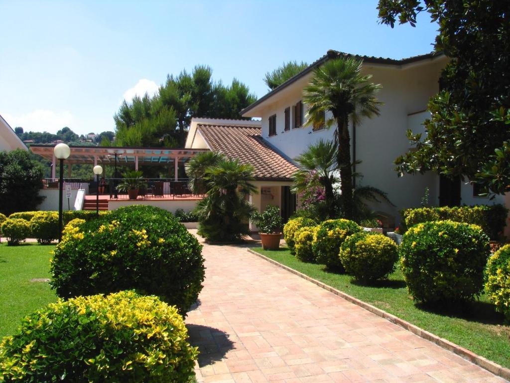 Hotel Giardino Suites&Spa Numana Buitenkant foto